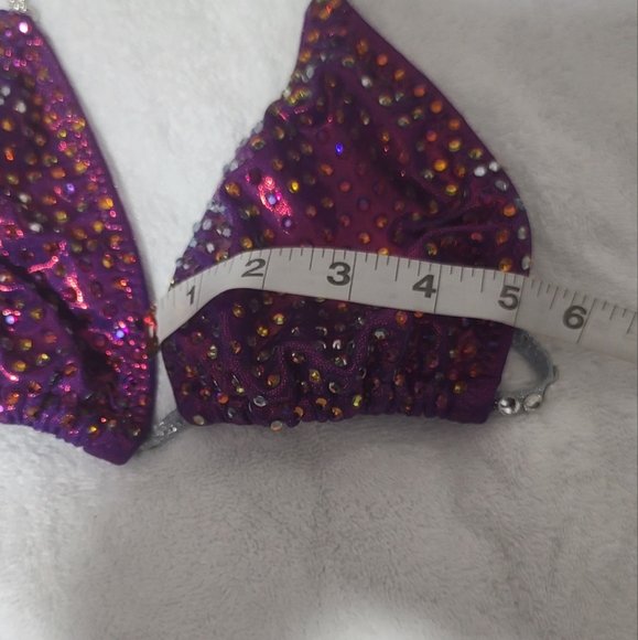 Competition Bikini - Picture 9 of 11